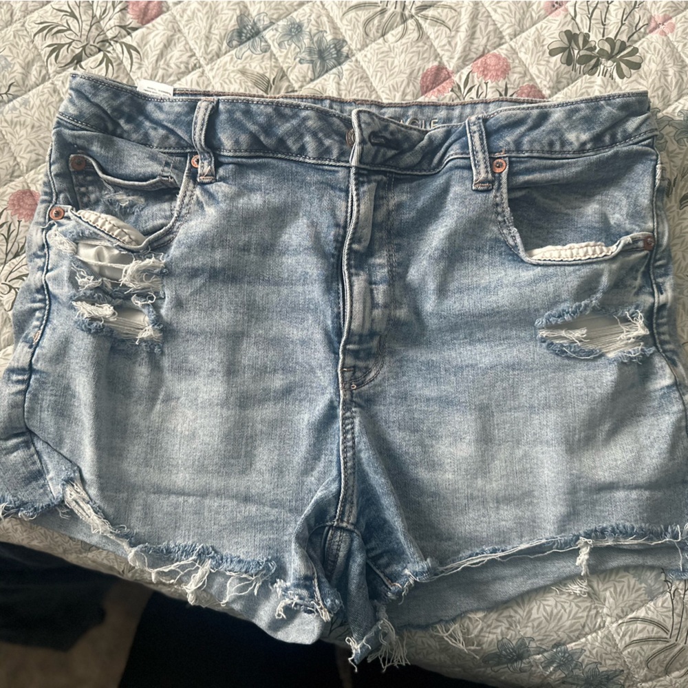 American Eagle Outfitters Light Blue Denim Jeans